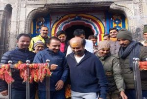 Rajinikanth visited Baba Kedarnath