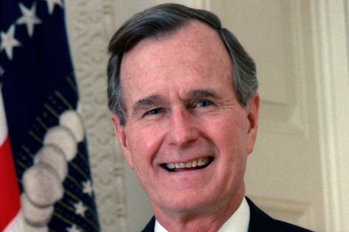 george-herbert-bush_1543641123