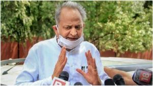 BeFunky-collage-2020-11-02T223301.909-380x214