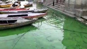 polluted_ganga_varanasi_2
