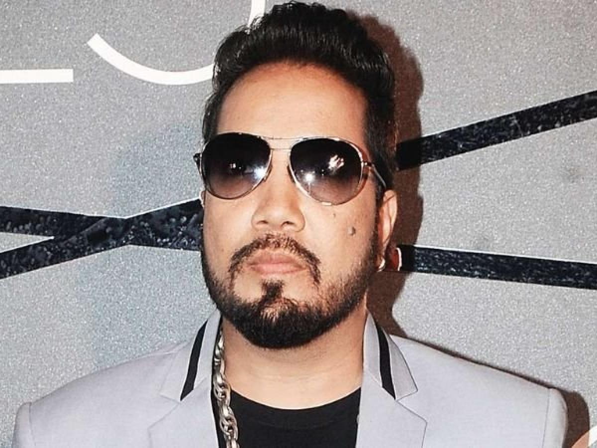 mika-singh-1-2