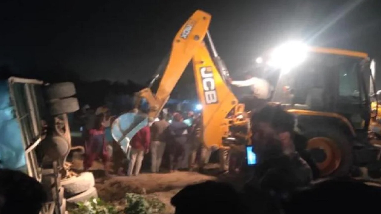 roadaccidentinkanpur-26