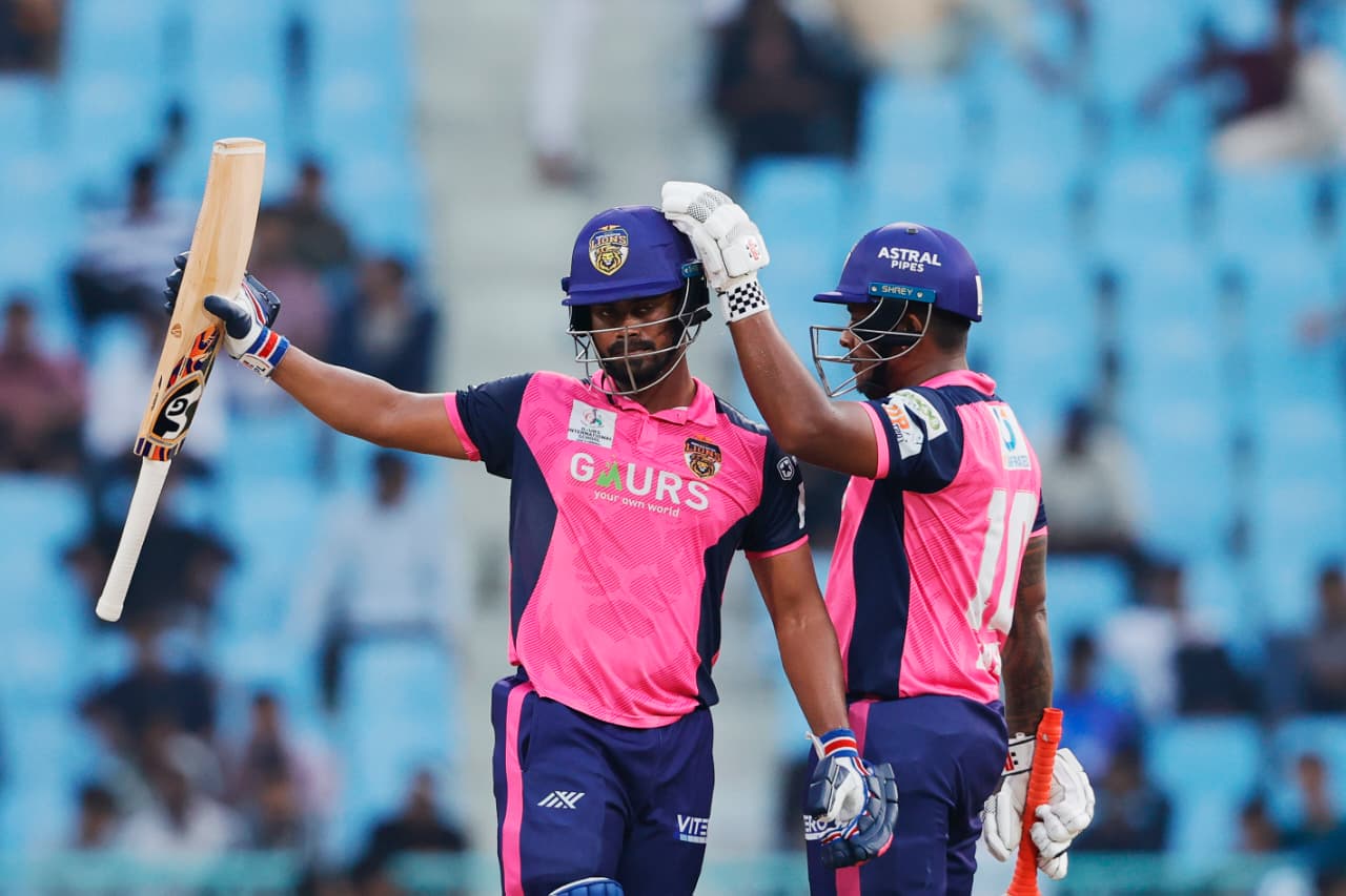 WhatsApp Image 2025-08-29 at 8.00.25 PM