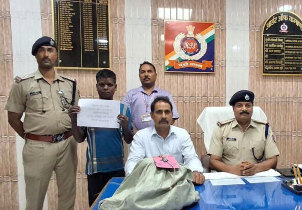 आरपीएफ व सीआईबी की संयुक्त कार्यवाही में रेलवे केबिल के साथ एक अभियुक्त गिरफ्तार